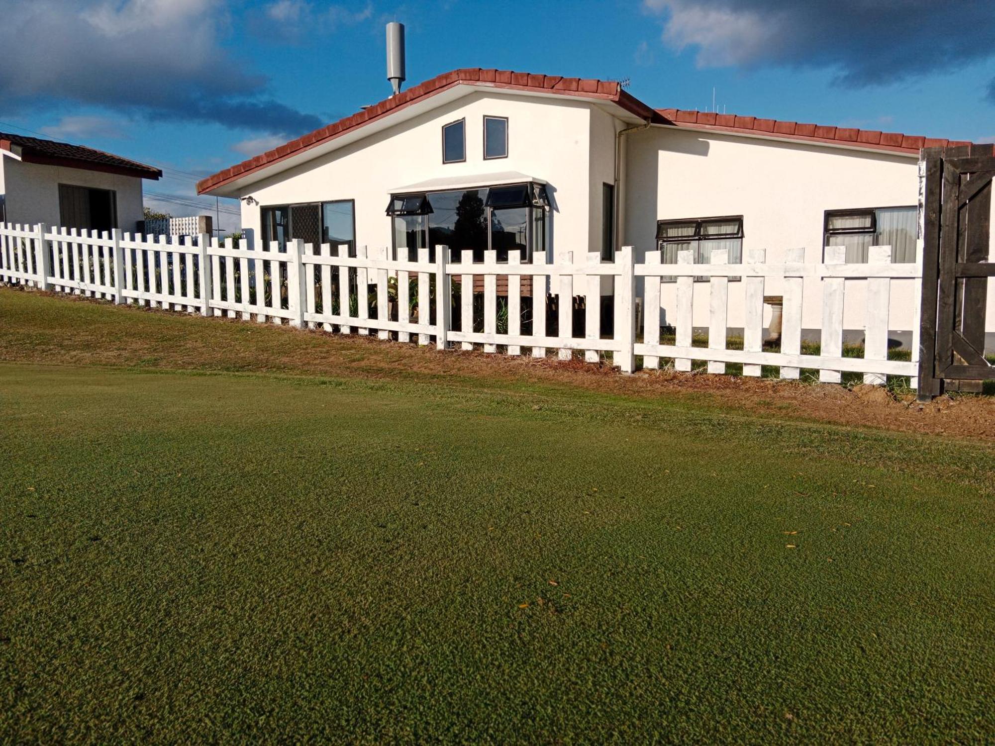 Newday Whangarei Luaran gambar